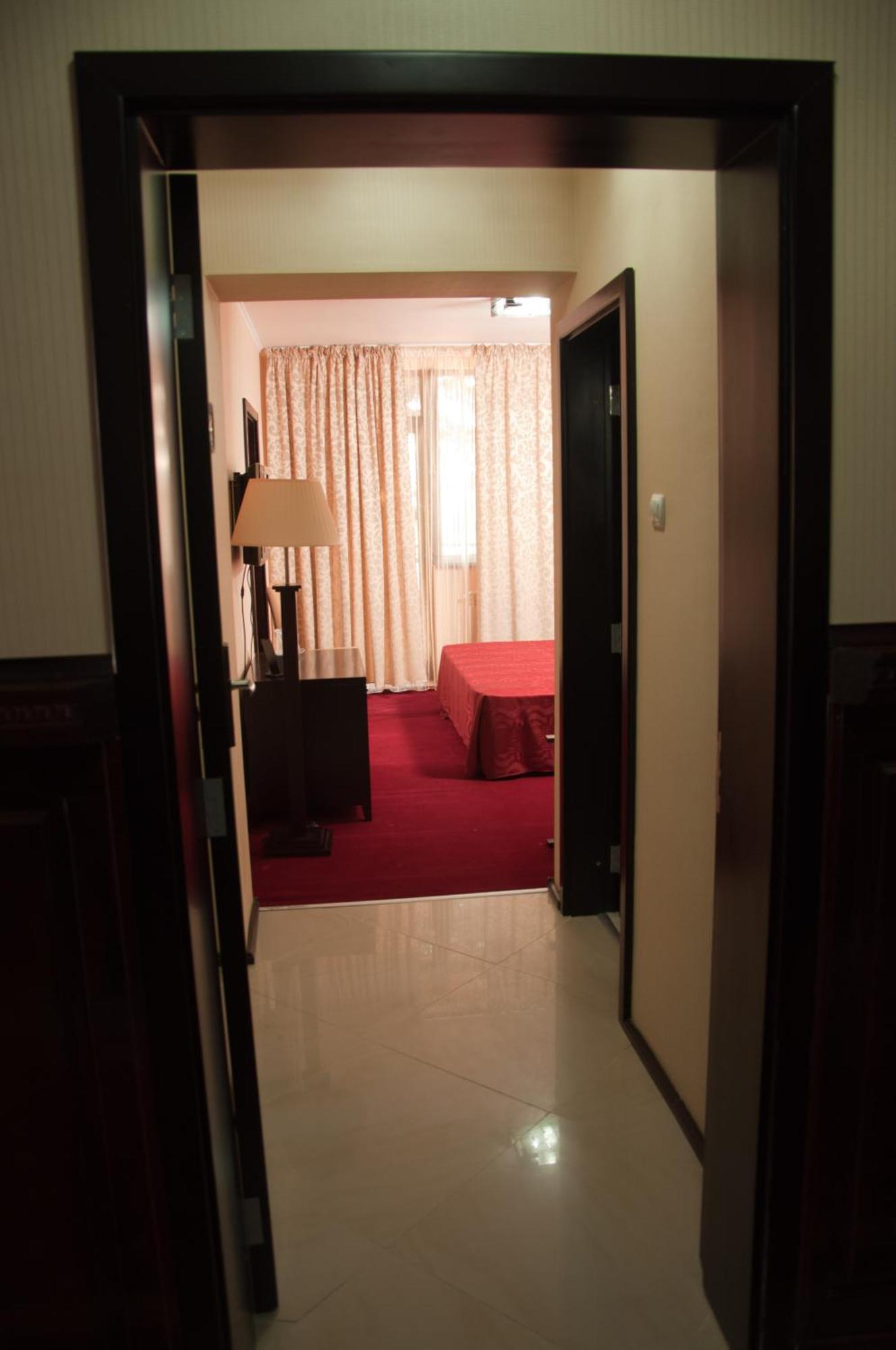 Hotel Baden Келераші Екстер'єр фото